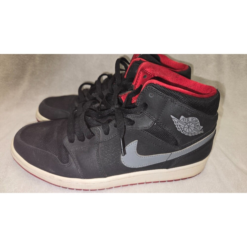 Nike Air Jordan 1 Mid Black University Red White Size 10
